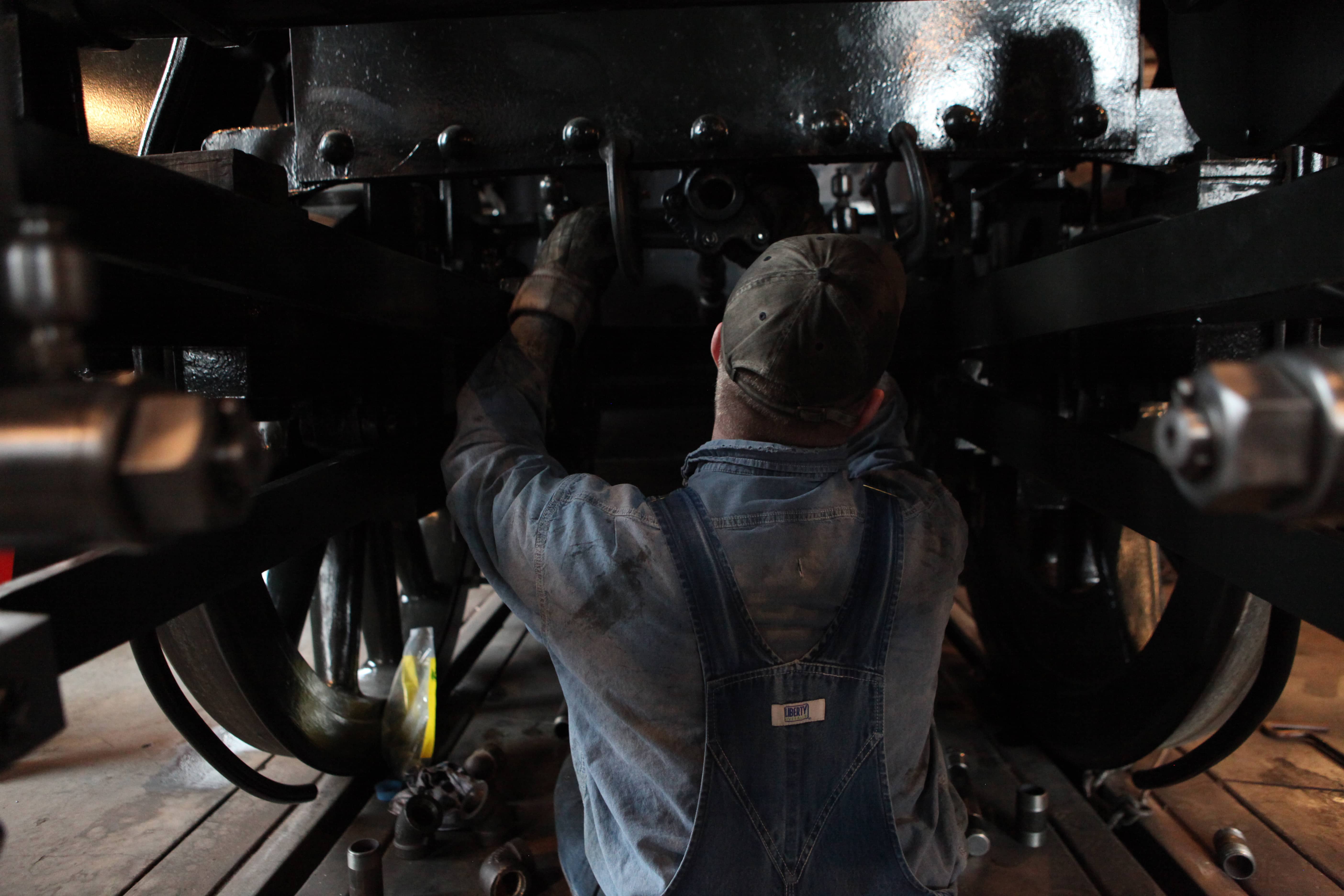 Locomotive-7_Bowen_1418 Locomotive-7_Bowen_1418